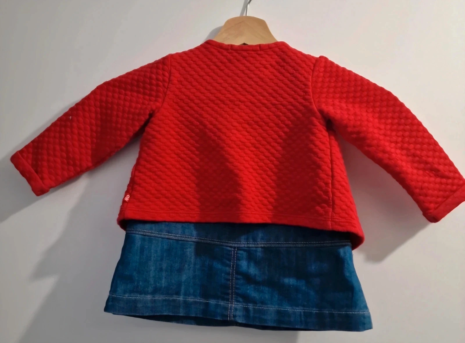 OBAÏBI spijkerrok + bijpassend rood vest – 12 maanden / 74 cm – photo 6